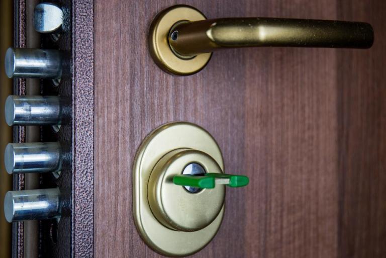 Installation de serrures à Crouy : critères et conseils pratiques
